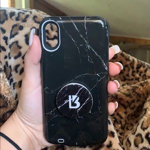 LuxyLemon CHARGING IPHONE X case and BUFFBUNNY pop